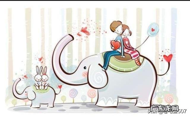 交了一个女朋友,从来不在朋友圈晒我,正常吗?