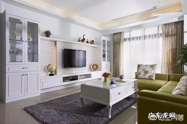 大方简洁的电视背景墙用什么材料好?