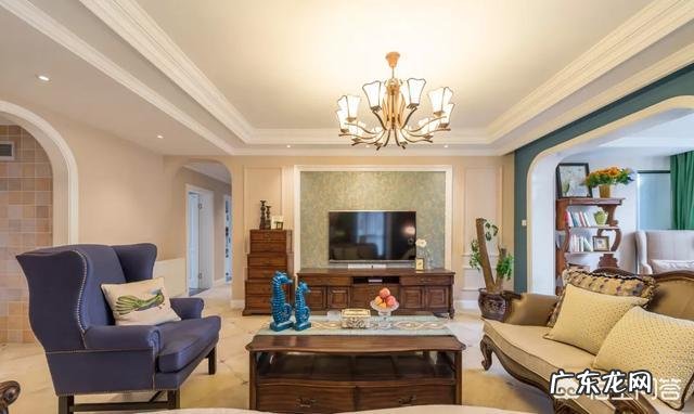 大方简洁的电视背景墙用什么材料好?