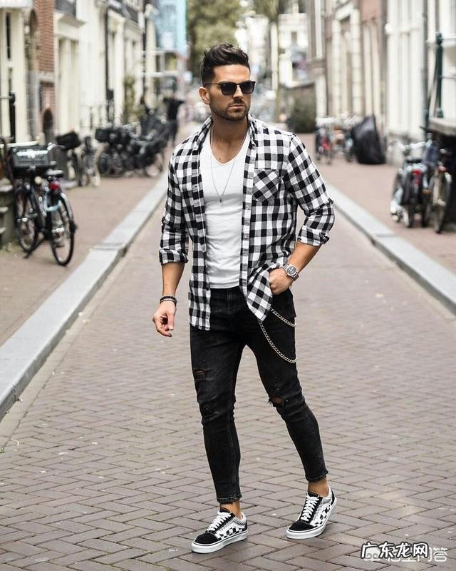 穿九分裤的时候,如何搭配鞋子?