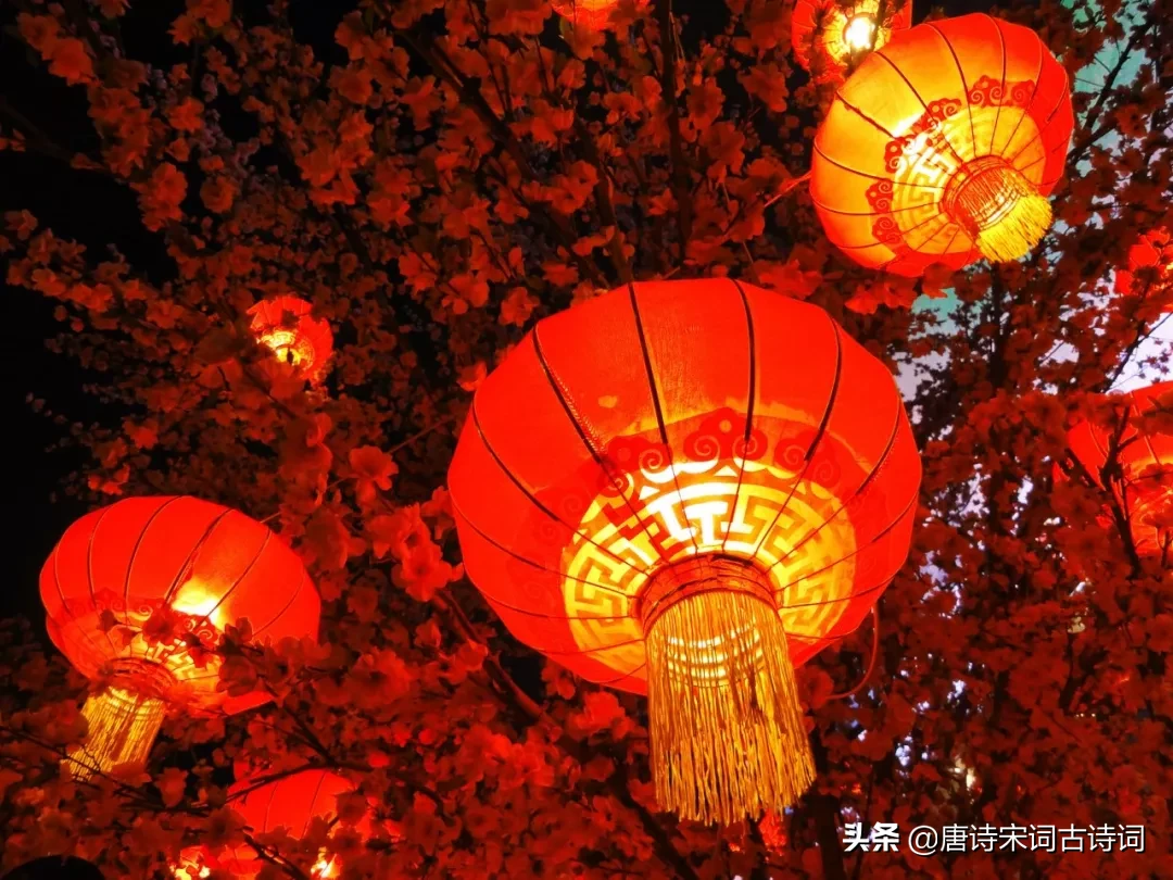 关于元宵节的诗句有哪些 描写元宵节的诗句有哪些