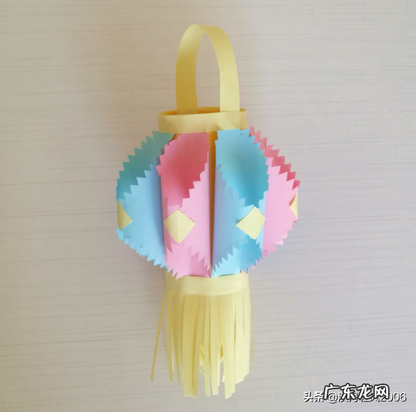 最简单的元宵节花灯怎么做 手工元宵节花灯怎么做