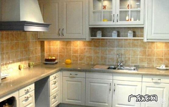 哪种橱柜台面比较好？大理石和白钢台面，各有什么优点？