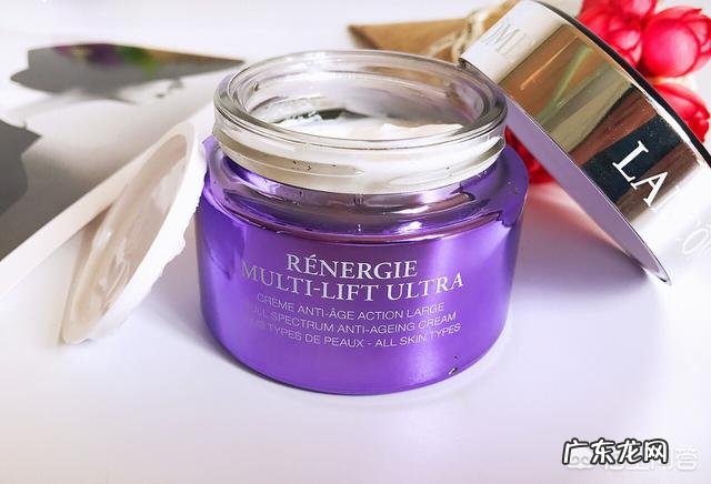 有没有什么补水美白好用的护肤品?