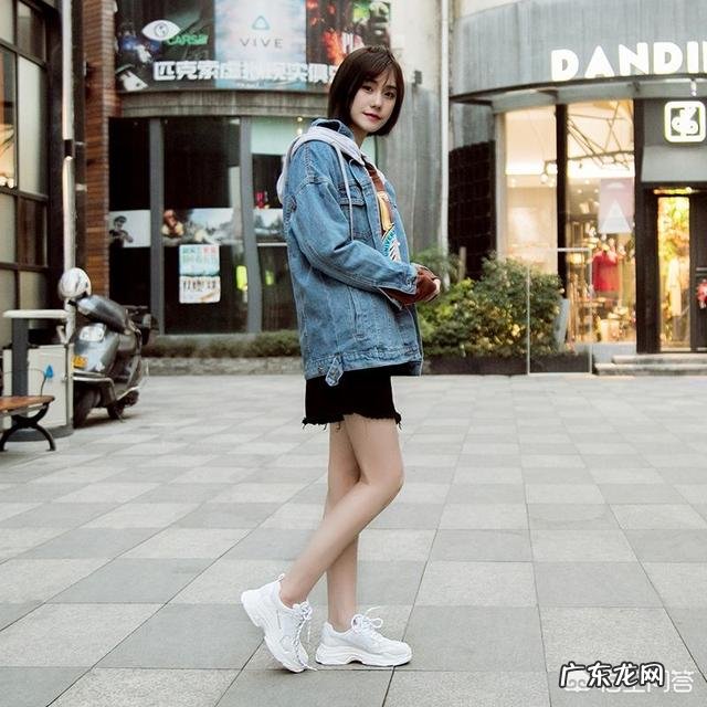 最近流行起了老爹鞋，到底什么叫老爹鞋，怎么搭配更潮流？