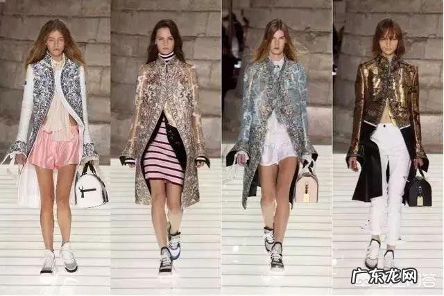 最近流行起了老爹鞋,到底什么叫老爹鞋,怎么搭配更潮流?