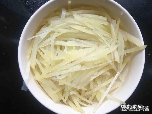 醋溜土豆丝用什么醋做比较好吃?