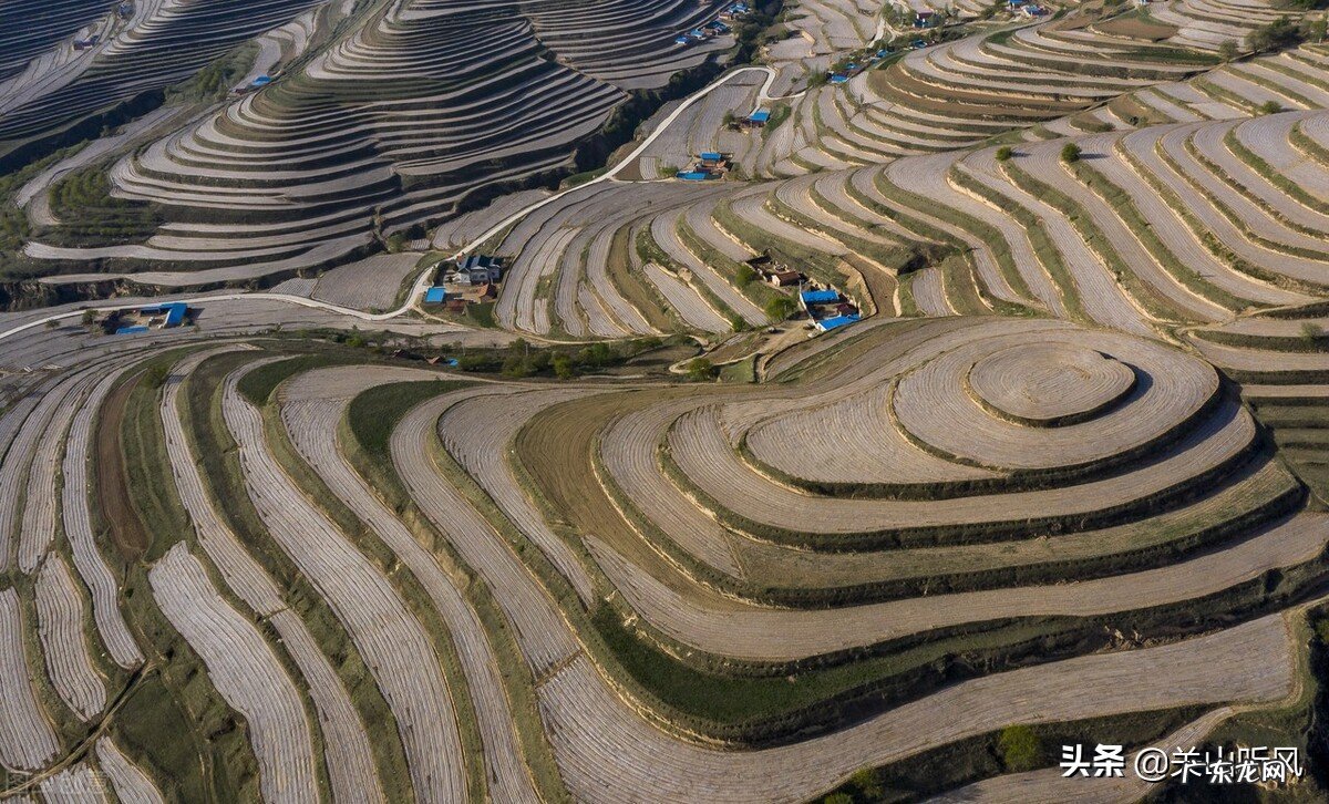建房俗语：“房子不建鸭嘴田”，鸭嘴田是啥地形？为何不能建房？ 湾埋填盖房子风水好吗