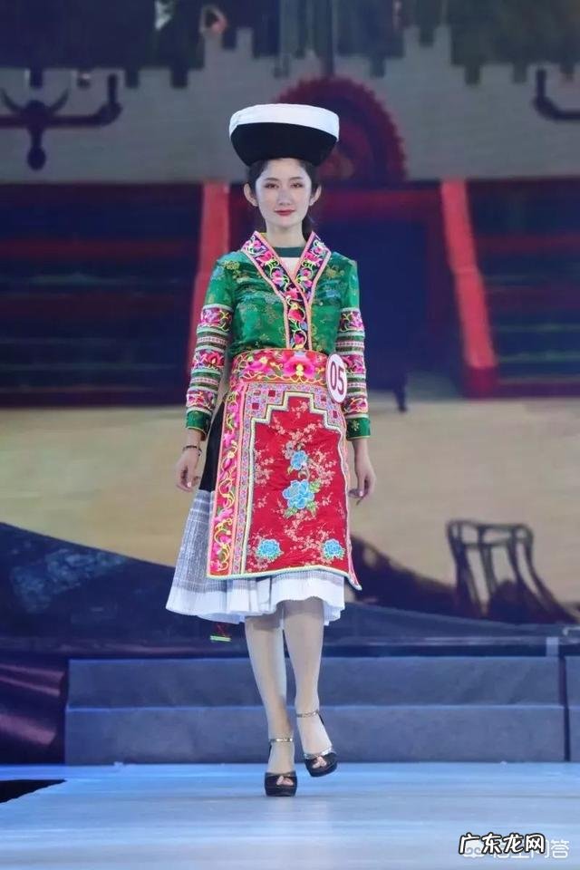 你最喜欢云南哪个少数民族的民族服饰,为什么?