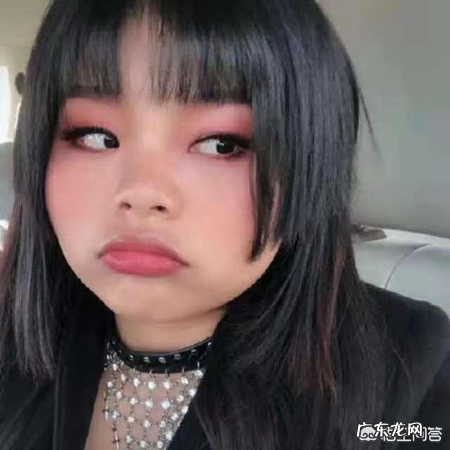 喜欢公主切这款发型,长脸型的女生适合吗?日常打理需要注意那些细节?