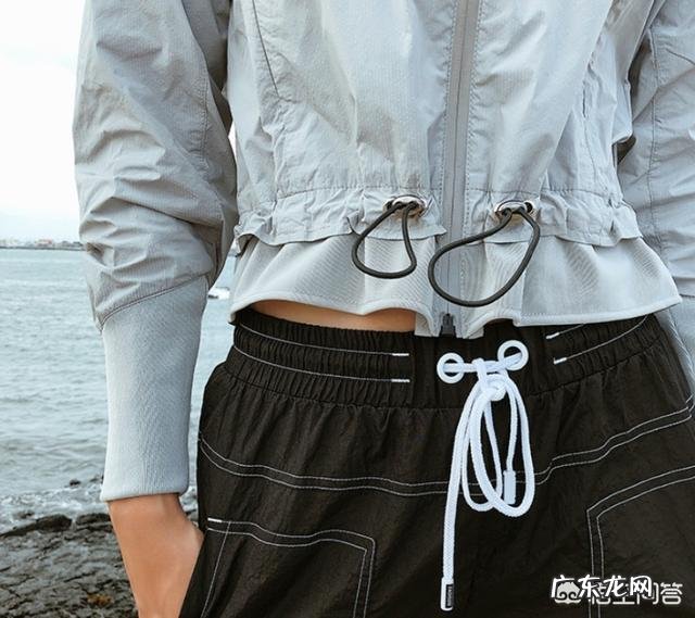 你觉得运动装时尚吗?