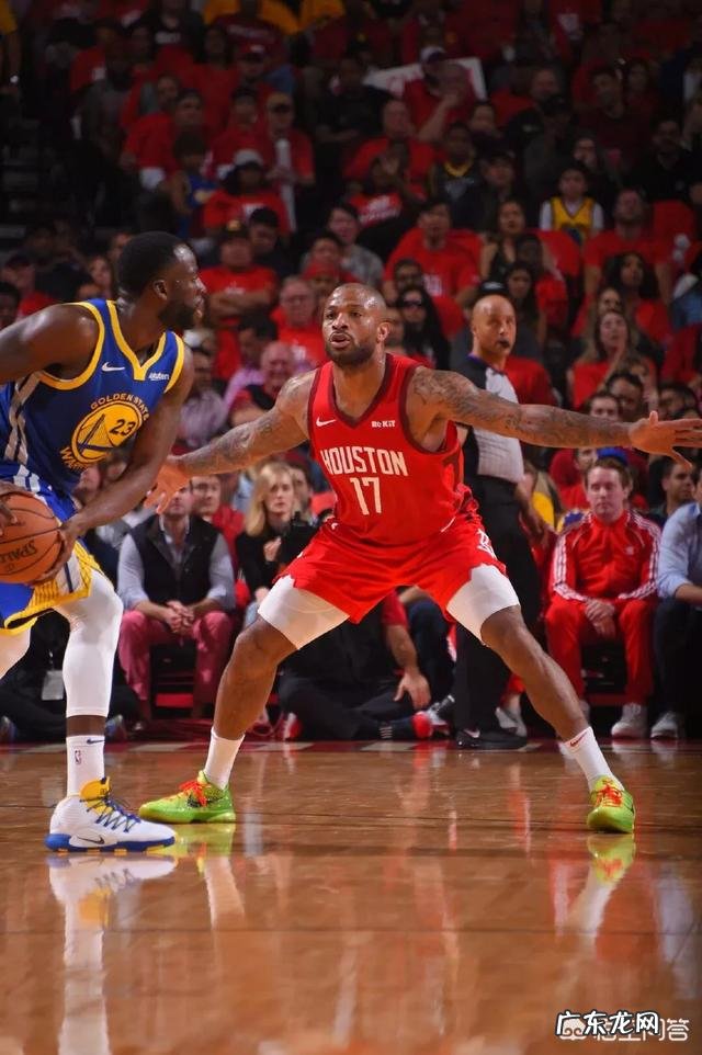 过去10场季后赛裁判一次技术犯规都没吹罚。为什么火勇大战之后,裁判问题似乎消失了?