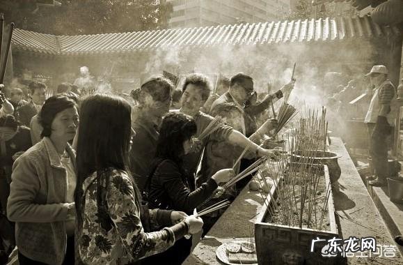 你知道古人过春节时都要做什么吗?