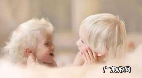 小宝对儿歌并不感兴趣,还有必要给他听吗?不听会不聪明吗?