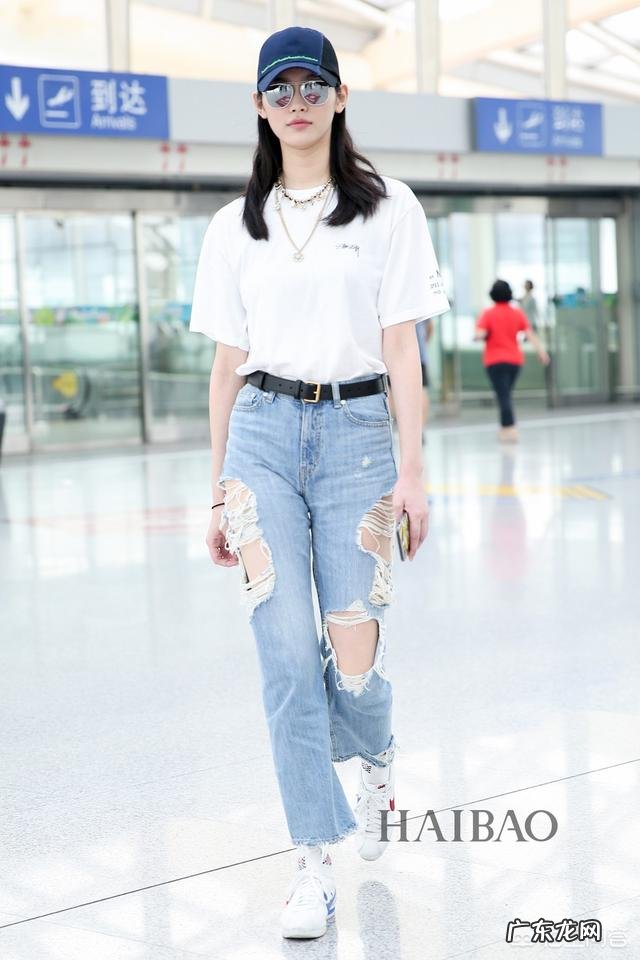 对于女生来说，春天衣柜里必备的单品衣服有哪一些？