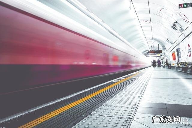 高铁动车组涨价3至7成,贵过机票,你还会坐高铁吗?