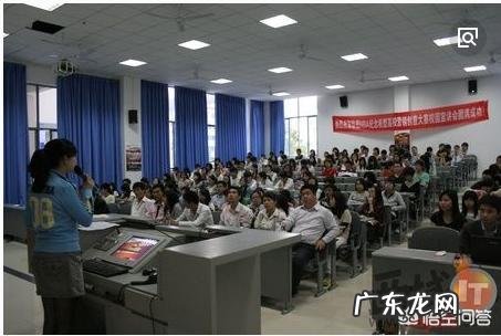 校园招聘中,网申和现场宣讲会哪个对于求职者来说有利一点?