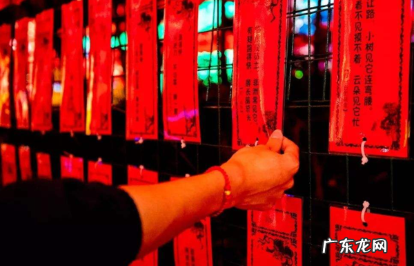 元宵节猜灯谜的由来 元宵节猜灯谜活动总结