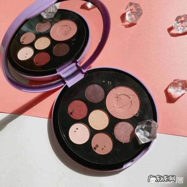 新手党化妆必备哪些化妆品？有什么推荐的吗？