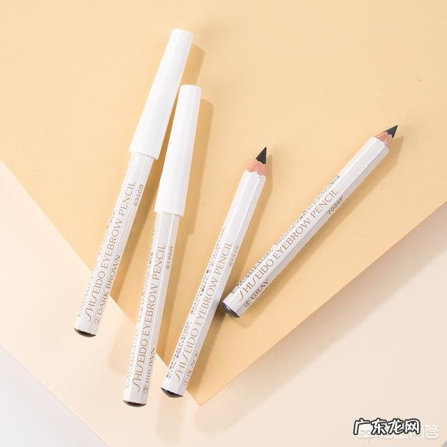 新手党化妆必备哪些化妆品?有什么推荐的吗?