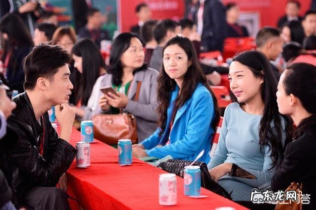 往前一步是恋人，退后一步是路人，该如何选？