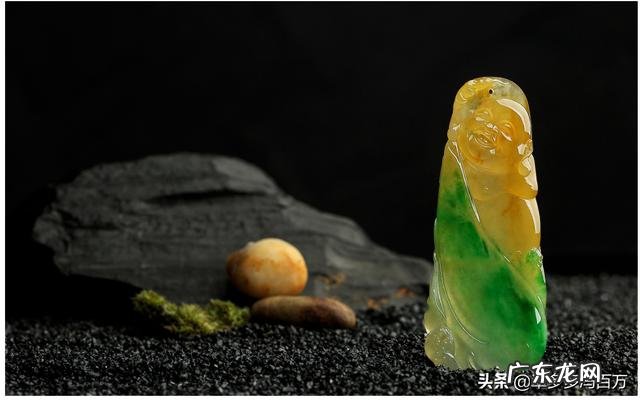 鉴别翡翠,最简单的方法是什么?