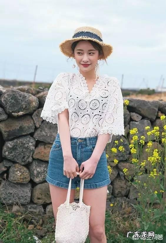 夏天应该如何选择短裤,如何搭配才能更显腿长?