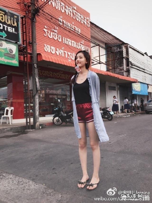 夏天应该如何选择短裤,如何搭配才能更显腿长?