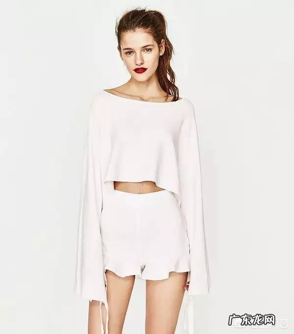 夏天应该如何选择短裤,如何搭配才能更显腿长?