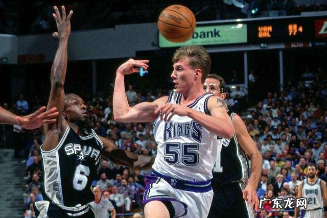 刚开始练篮球的时候控球还不错,后面几天就控不住球了是怎么回事?为什么?