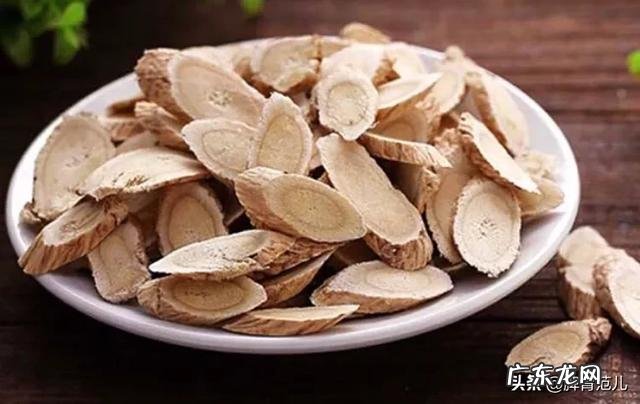 黄芪和炒白术泡水喝有什么功效?