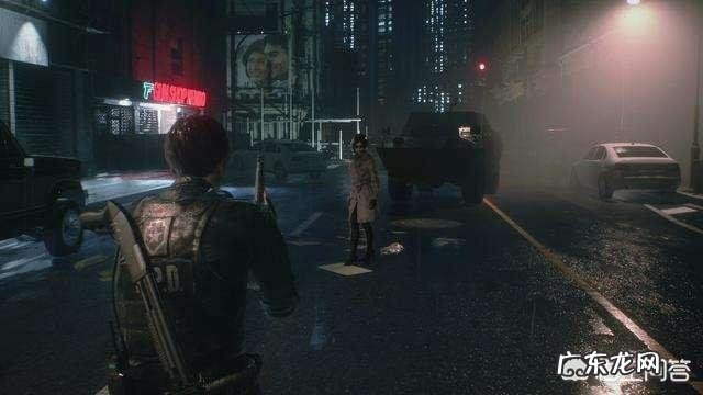 当整个城市被丧尸包围,在巨大的恐惧中,你选择变成丧尸还是逃亡?