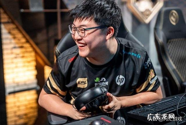 LOL百万粉主播透露“RNG内幕”:Uzi恐将休赛一整年,原因太委屈,是否会无缘S10?