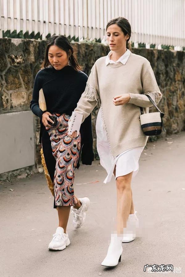 秋天衣服怎么叠穿搭配更时髦？