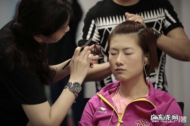 丁宁40郑怡静晋级四强,郑怡静战胜了伊藤美诚却脆败给丁宁受停电影响了吗?