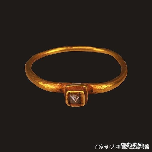 五个手指戴戒指的含义分别是什么?