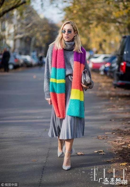 穿高领毛衣怎么样围围巾？