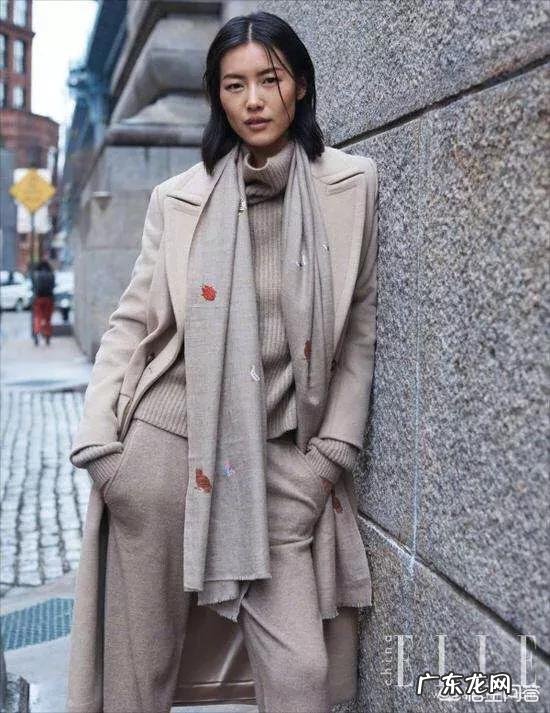 穿高领毛衣怎么样围围巾？