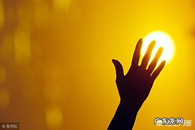 有哪些一个人心累想哭的说说句子?