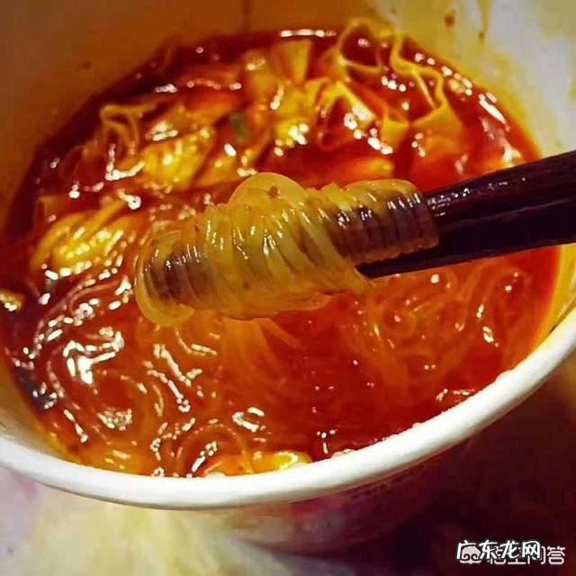 孕期不能吃麻辣烫、酸辣粉吗?