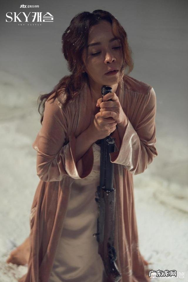 如何评价豆瓣8.9分韩剧《天空之城》中影射的当代教育问题？