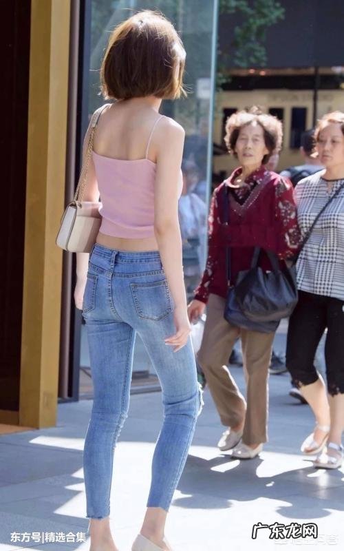 天蓝色裤子怎样搭配上衣?