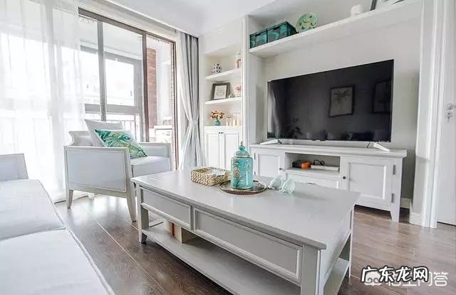 电视墙装哪种好看又不贵?