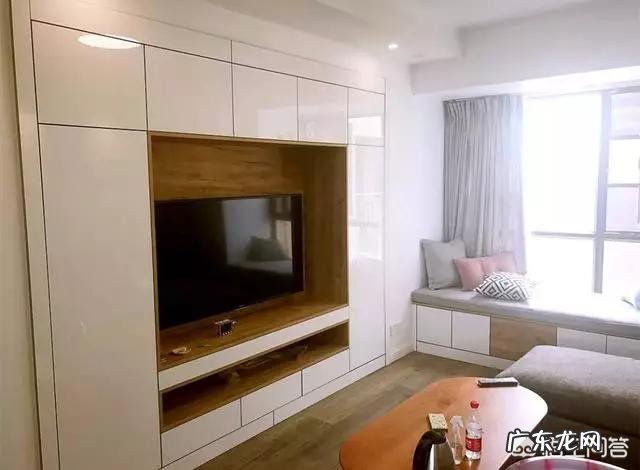 电视墙装哪种好看又不贵?