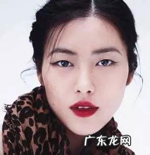 单眼皮如何画出撩汉眼妆？