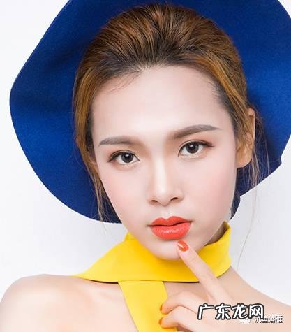 单眼皮如何画出撩汉眼妆?