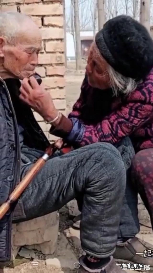 有人说谈恋爱的过程是相互欺骗的过程,对此你怎么看?