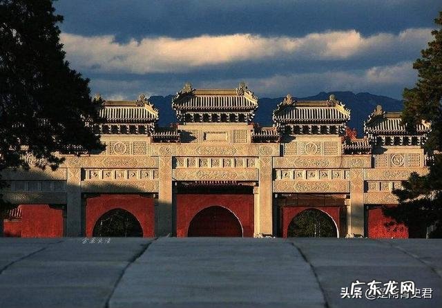 考古专家曾挖掘雍正陵墓,为何专家才挖两米就紧急叫停了?