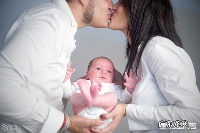 电视剧中常演亲子鉴定,那么现实生活中怎么做亲子鉴定?