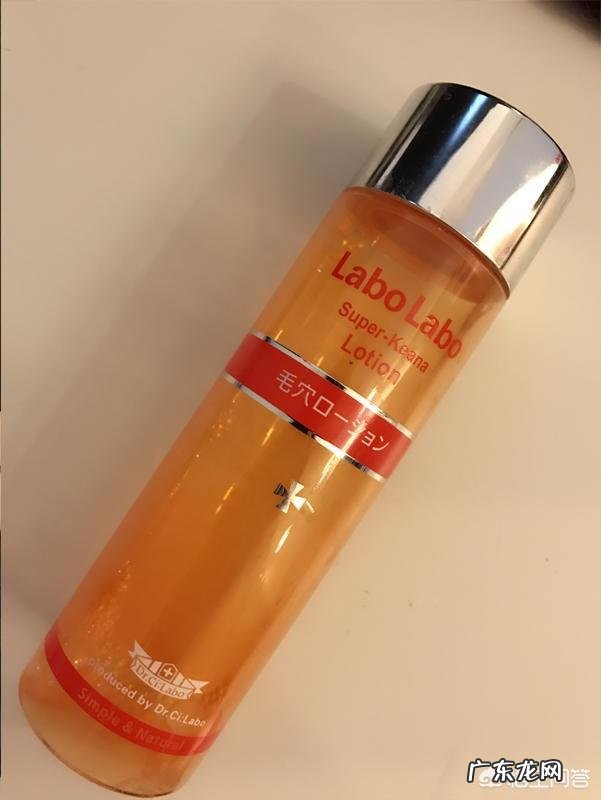 毛孔粗大用什么护肤品?